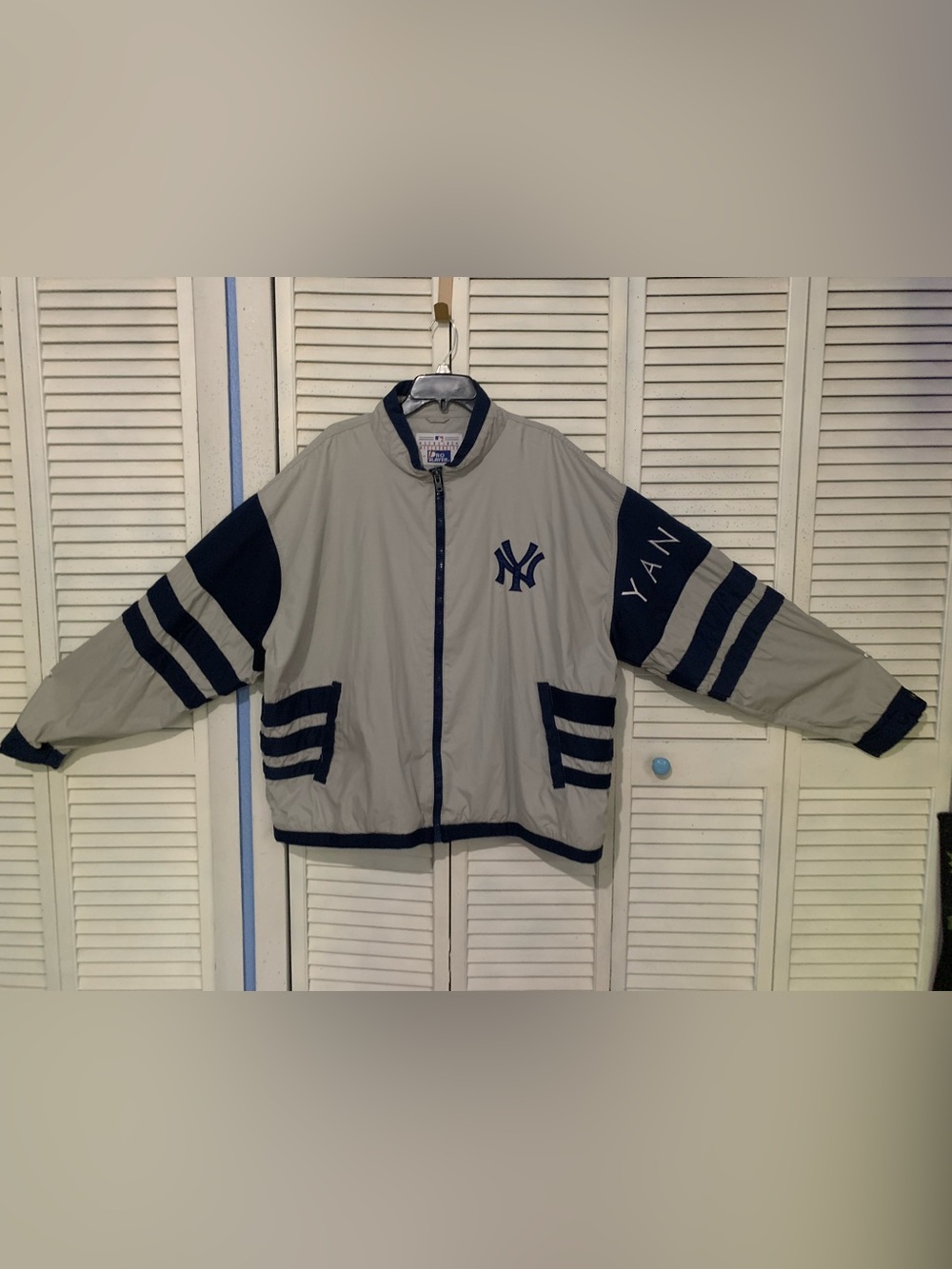 Vintage 1990s Pro Player New York Yankee MLB Windbreaker Jacket XXL